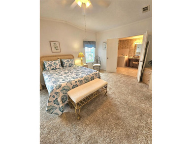 Discover this stunning waterfront dream home in the vibrant - photo 19