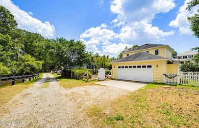 Beautiful Battery Point home with double porches and excellent - photo 36