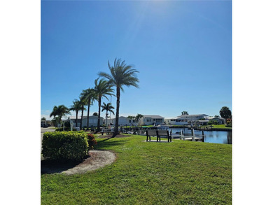 Discover this stunning waterfront dream home in the vibrant - photo 41