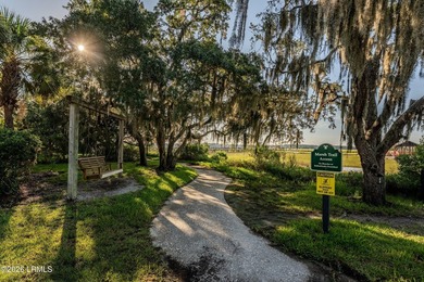Beautiful Battery Point home with double porches and excellent - photo 45