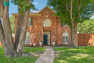 Beautiful two-story home nestled on a quiet cul-de-sac featuring - photo 2