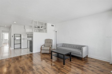 Looking for a well established 55+ community in a prime location - photo 3