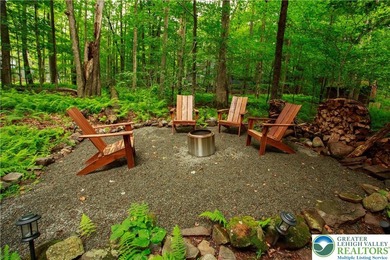 Arrowhead Lake Home For Sale in Coolbaugh Twp Pennsylvania