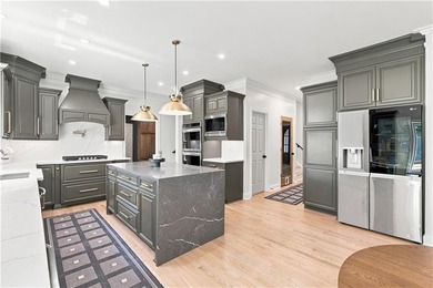One-of-a-Kind Luxury Living on a Premier Golf Course Lot in - photo 16