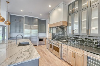 This amazing Lake Marble Falls property offers a fantastic - photo 9