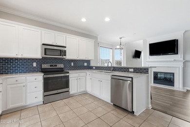 One of the largest townhomes in Cypress Ridge, this beautifully - photo 20