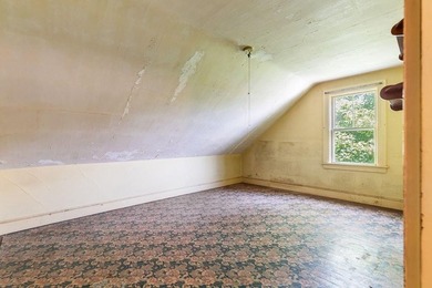 Diamond in the rough with endless potential! This 4-bedroom, 1 - photo 24