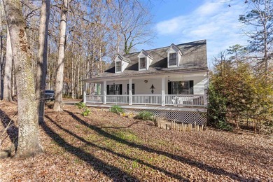 Lakefront living on Lake Oconee with a private pool, wharf dock - photo 7