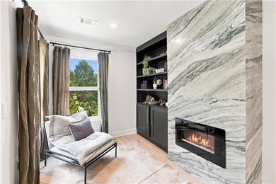 One-of-a-Kind Luxury Living on a Premier Golf Course Lot in - photo 28