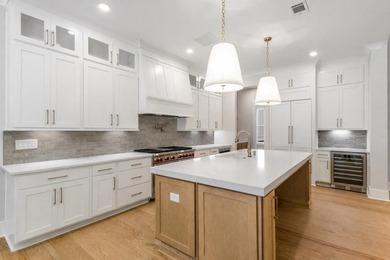 This stunning home includes a private, assigned boat slip on the - photo 6