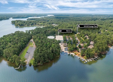 Beautifully renovated 2-bedroom, 2-bath Lake Club Condo with a - photo 2