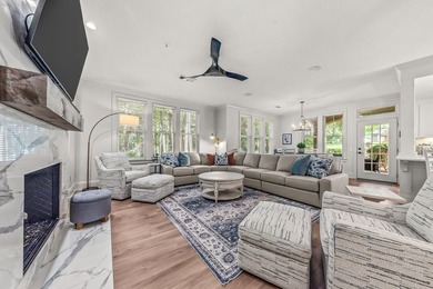 Beautifully renovated 2-bedroom, 2-bath Lake Club Condo with a - photo 7