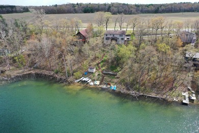 A very generous amount of square footage with this waterfront - photo 12