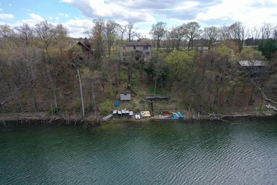 A very generous amount of square footage with this waterfront - photo 14