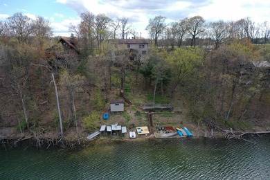A very generous amount of square footage with this waterfront - photo 15
