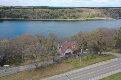 A very generous amount of square footage with this waterfront - photo 23
