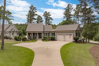 Immaculate 4-bedroom home on a fish-filled pond! This home is a - photo 1