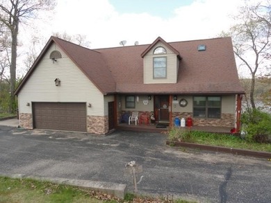 A very generous amount of square footage with this waterfront - photo 44