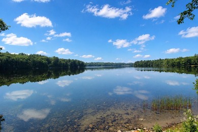 Welcome to 89 Boot Cove Lane, where privacy, comfort, and - photo 7