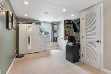 Stunning Updated Contemporary in Warwick Neck! Welcome to your - photo 16