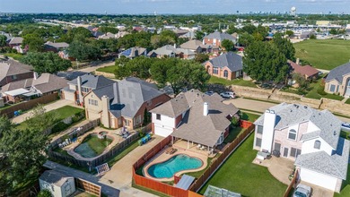 Welcome to your dream retreat! This stunning, motivated-seller - photo 29