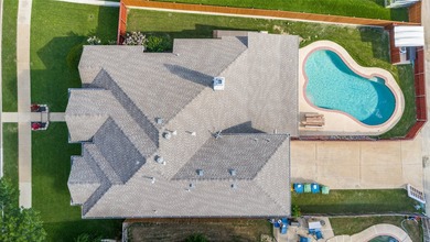Welcome to your dream retreat! This stunning, motivated-seller - photo 32