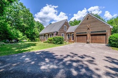 Timeless New England charm and warm character blend seamlessly - photo 4