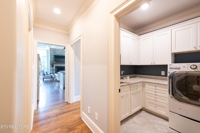 Welcome home to this luxury estate in the prestigious and - photo 25