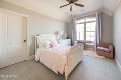 Welcome home to this luxury estate in the prestigious and - photo 31