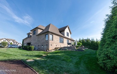 Welcome home to this luxury estate in the prestigious and - photo 45