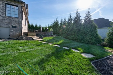 Welcome home to this luxury estate in the prestigious and - photo 46