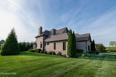 Welcome home to this luxury estate in the prestigious and - photo 50