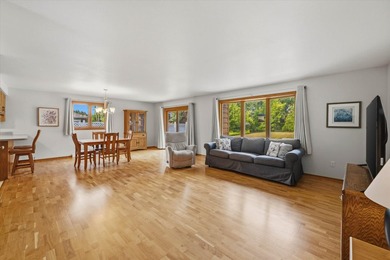 Additional listing photo 1