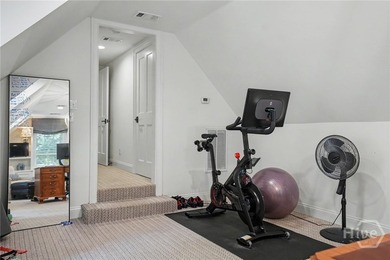 Ideally situated at the end of a quiet street near the Marshwood - photo 38