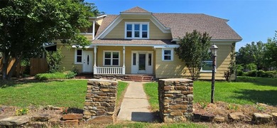 (private lake, pond, creek) Home For Sale in Okemah Oklahoma