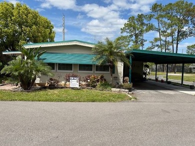 Mid Florida Lakes Area Home For Sale in Leesburg Florida