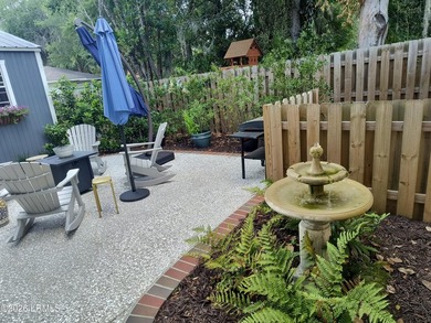 Beautifully renovated Three Bedroom 2 Bath home in downtown - photo 21