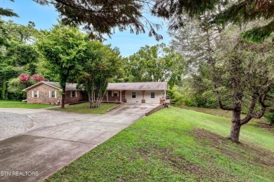 Fort Loudoun Lake Home For Sale in Friendsville Tennessee