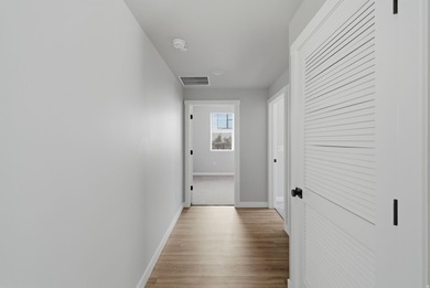 Coral Springs Condos. Best location in complex! New! Ground