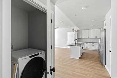 Coral Springs Condos. Best location in complex! New! Ground