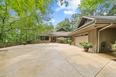 Welcome to a waterfront sanctuary nestled among the trees in the - photo 3