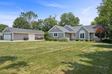 For boating enthusiasts, this property is truly a dream come true - photo 1