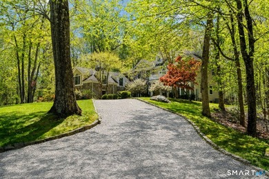 Beautifully rebuilt in 2006, this custom turn-key retreat offers - photo 3