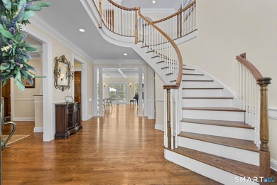 Beautifully rebuilt in 2006, this custom turn-key retreat offers - photo 5
