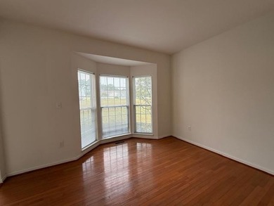Welcome to life on the golf course in the sought-after community - photo 3