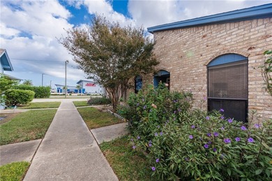 Income generating townhome! Beautifully renovated Central Corpus - photo 2