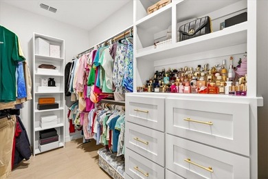 ***SELLERS OFFERING $3500 IN CONCESSIONS*** This LIKE NEW 2025 - photo 33