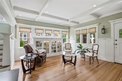 Wonderful cedar shake home and carriage house. 4 bedrooms and 4 - photo 11