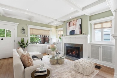 Wonderful cedar shake home and carriage house. 4 bedrooms and 4 - photo 16