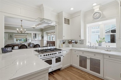 Wonderful cedar shake home and carriage house. 4 bedrooms and 4 - photo 22